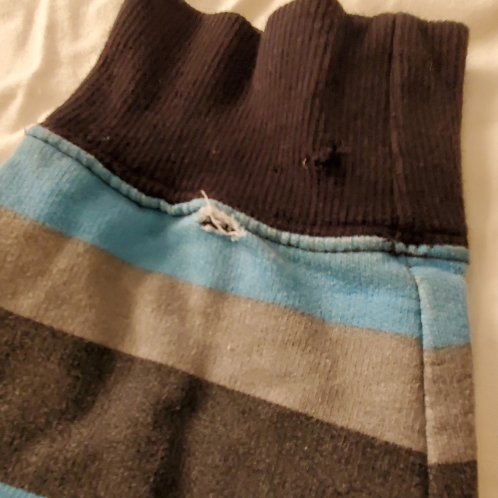 Neff Zip Up - Picture 3 of 3